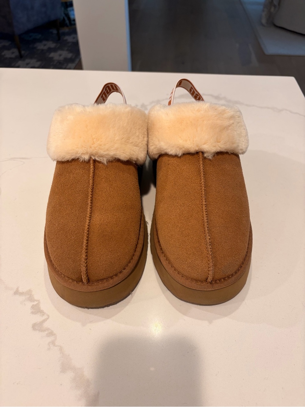 UGG Classic Slipper II Women’s Slippers – Chestnut